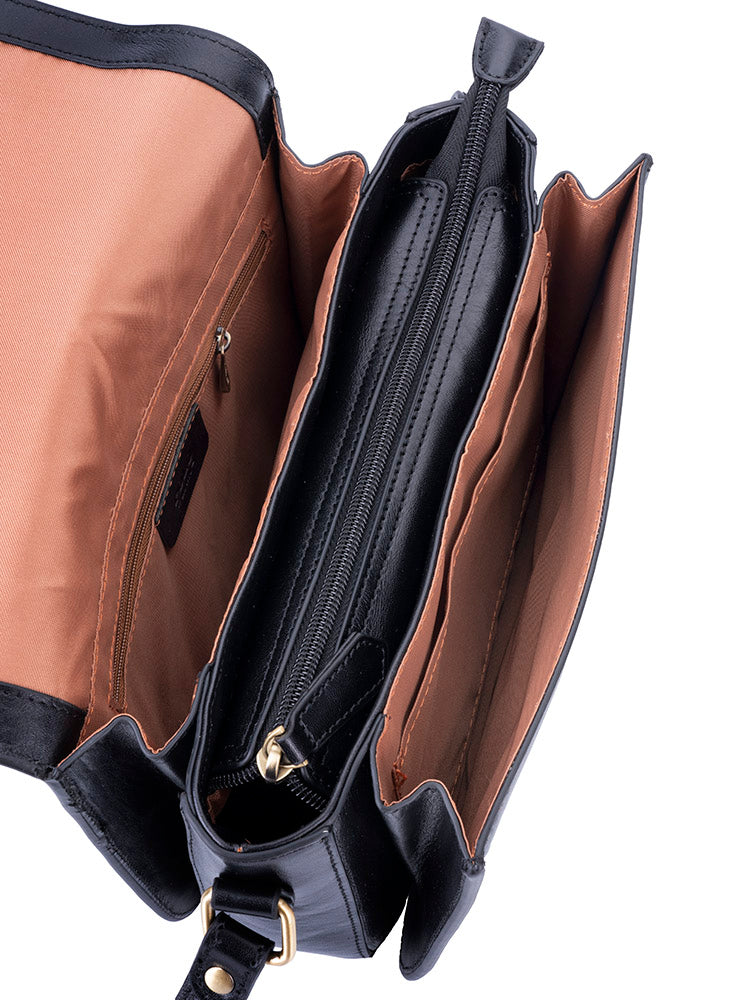 Polo Vega Flapover Sling | Black