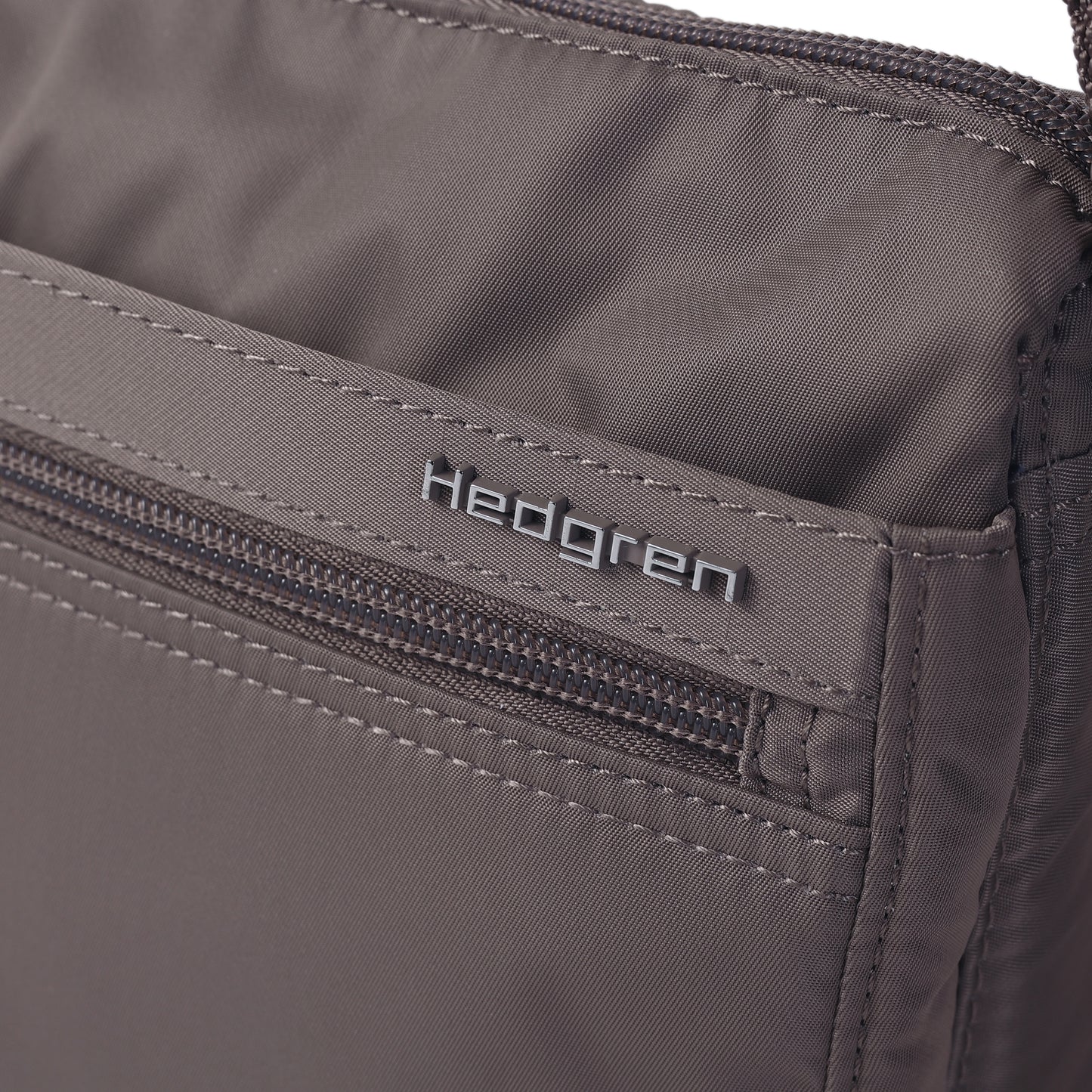Inner City EYE Medium | Crossbody M + RFID | Sepia